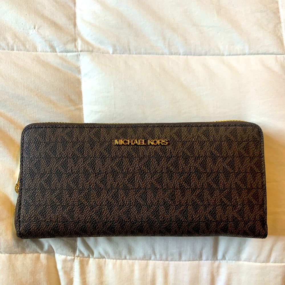 COPY - Michael Kors Jet Set Travel Continental Chocolate